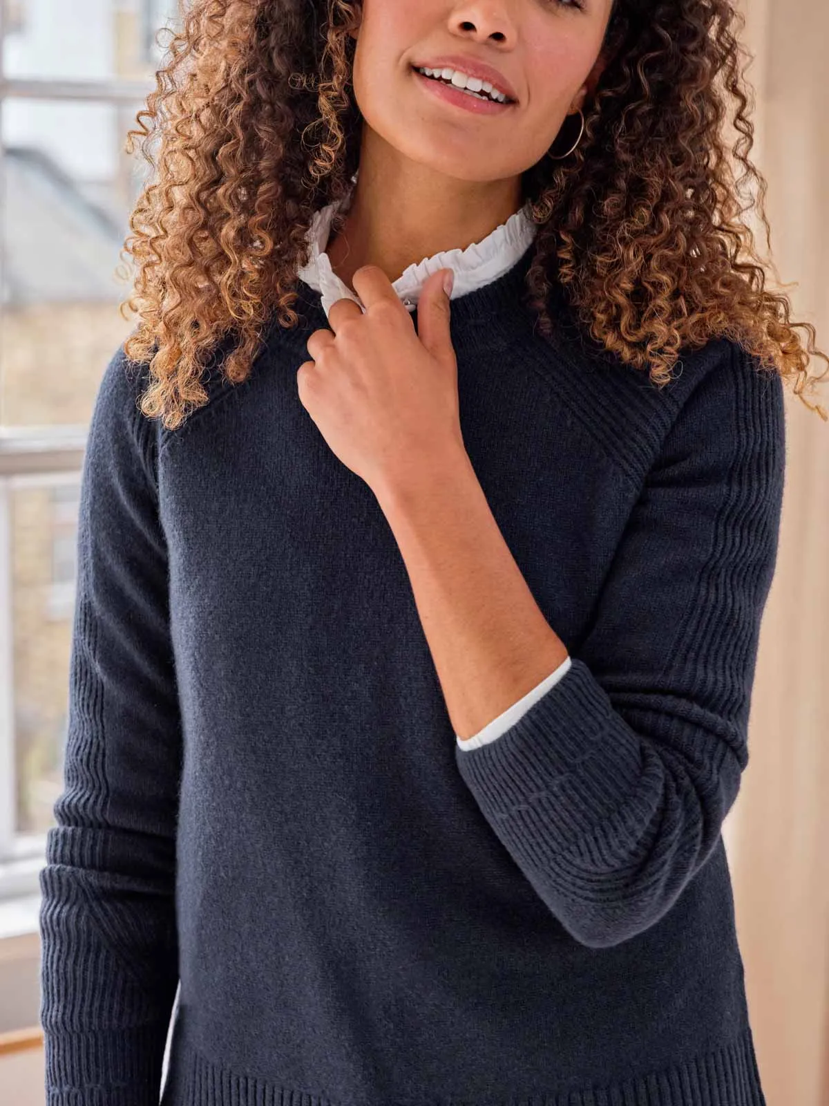 Celaeno Lambswool Funnel Neck Jumper - Navy