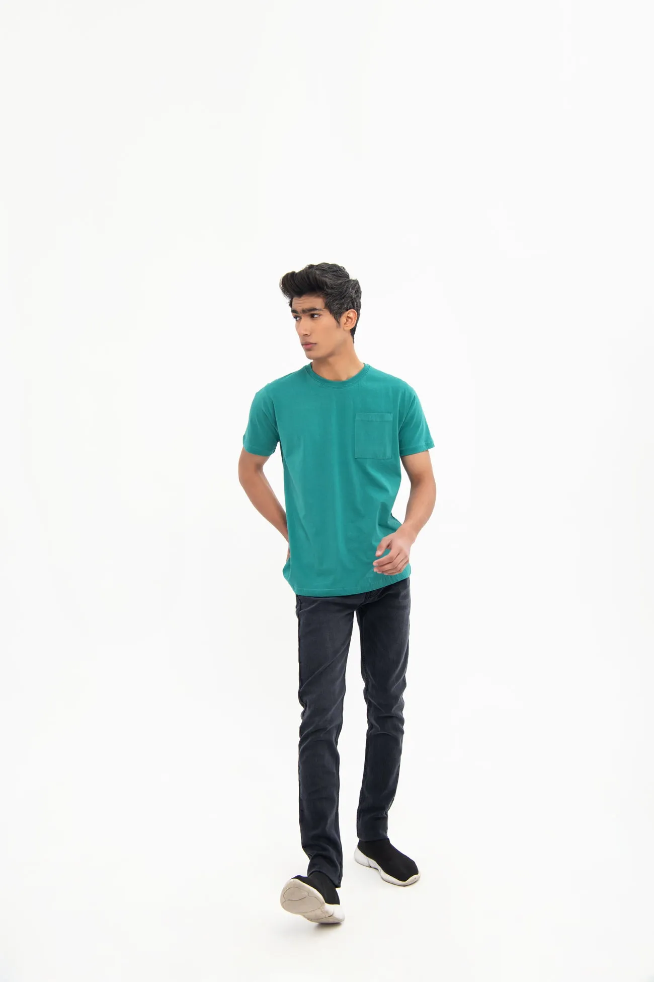 CREW NECK T-SHIRT WITH PATCH POCKET