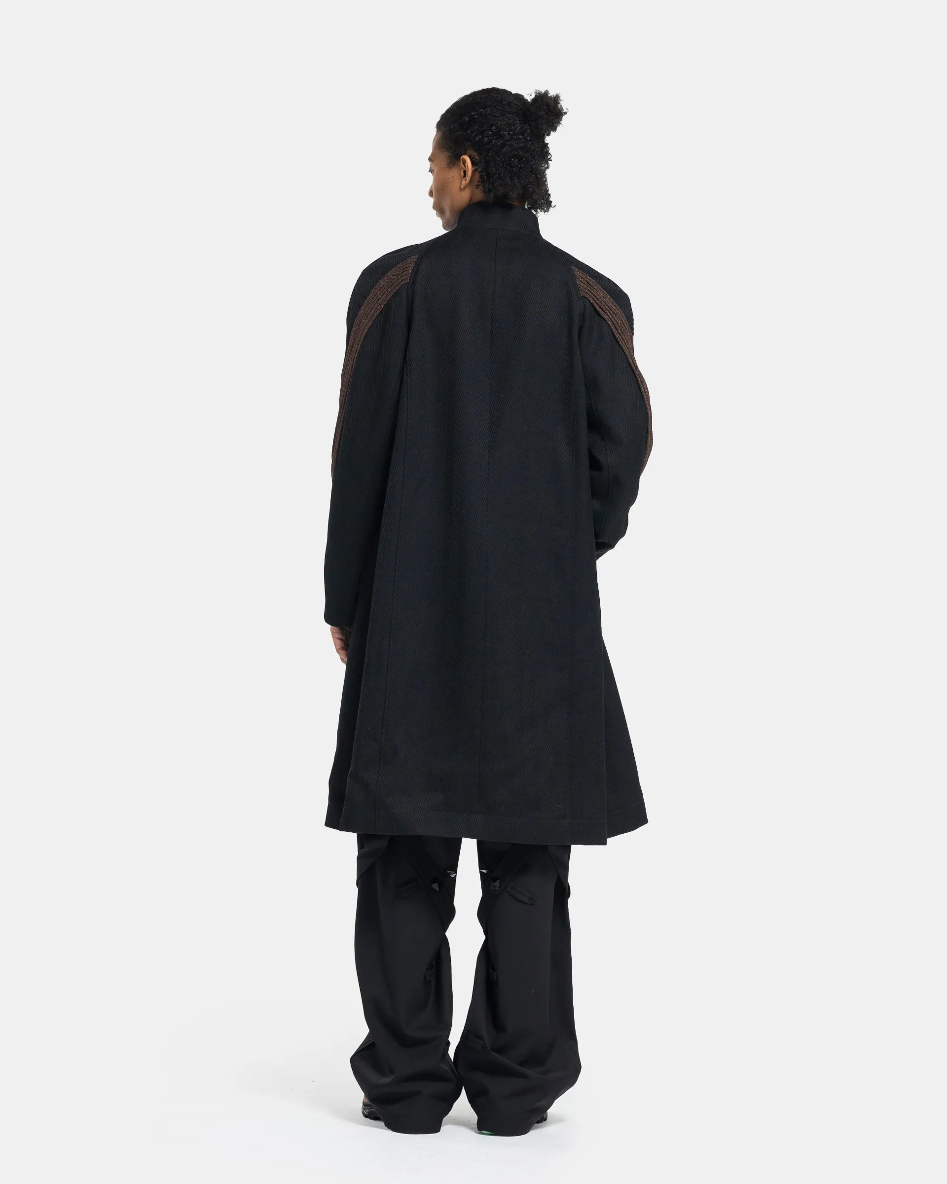 Deultum Pleated Coat in Raven Black & Sparkle Brown