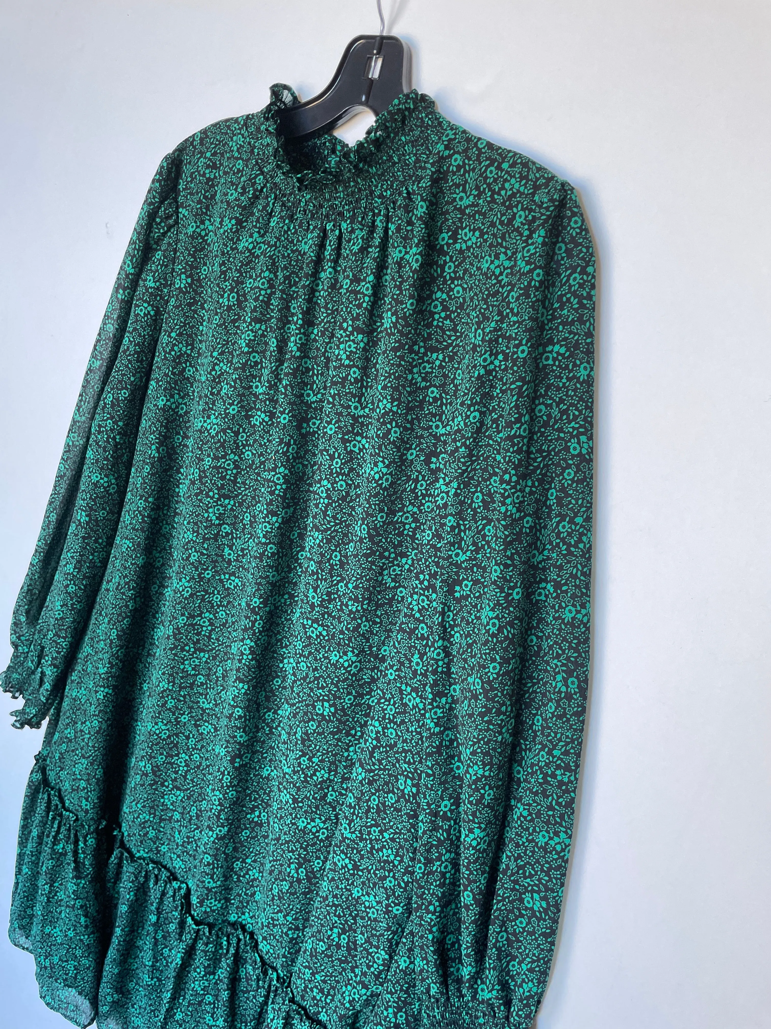 Dress Casual Short By J. Crew In Green, Size: Xl