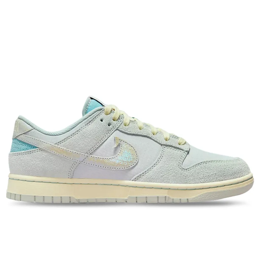 Dunk Low Retro SE Gone Fishing - Photon Dust/Light Silver/Alabaster